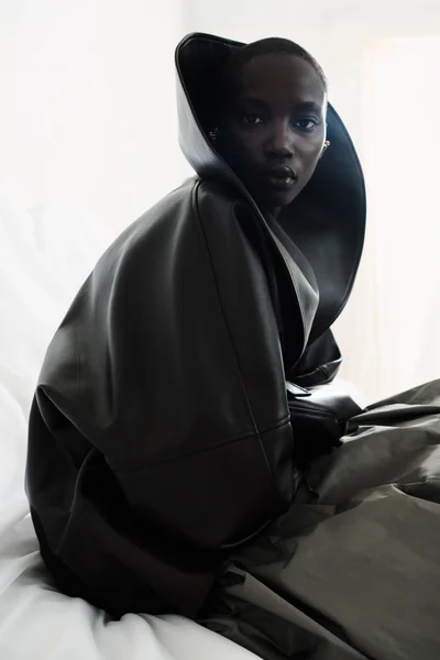 Look 60